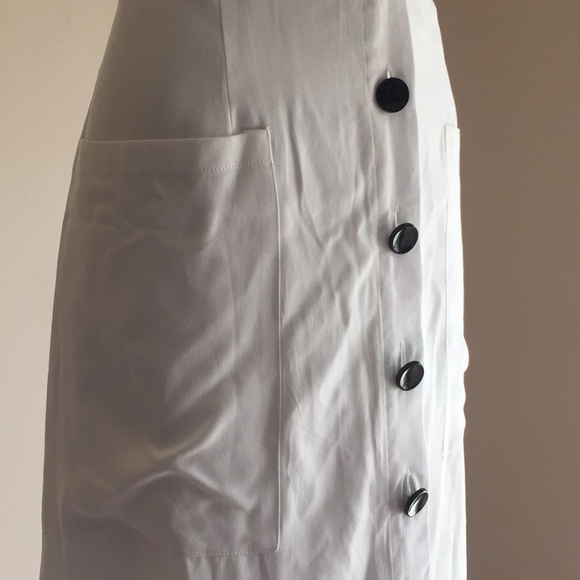 White dress Midi - Picture 3 of 4